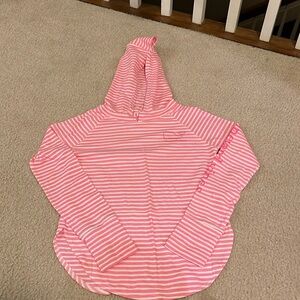 Vineyard vines pink sweatshirt size M